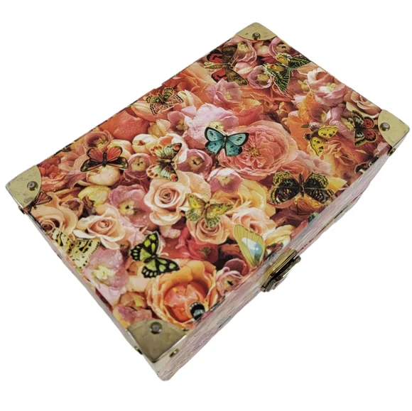 Amazon.com: Vintage Butterfly-Shaped Jewelry Box, Zinc Alloy  Vintage butterfly and floral jewelry box‎ main image 1